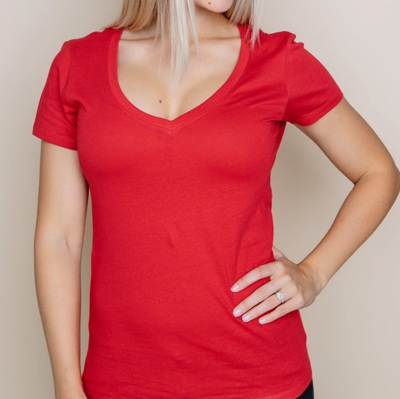Amelia James Tops - Red Basic Tee Amelia James Tops - Red Basic Tee
